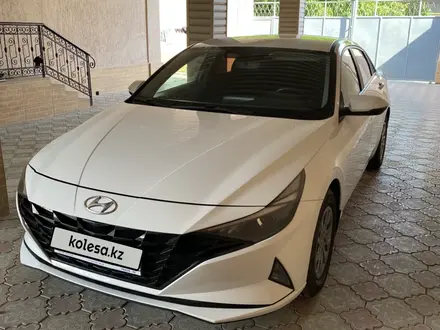 Hyundai Elantra 2021 года за 7 500 000 тг. в Шымкент – фото 2