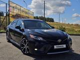 Toyota Camry 2018 годаүшін11 000 000 тг. в Астана – фото 3