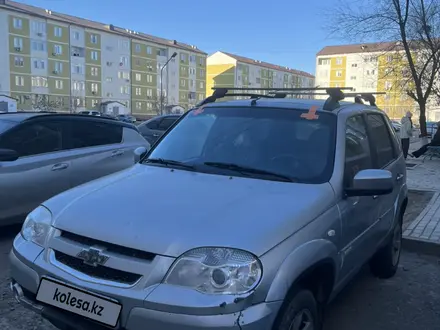 Chevrolet Niva 2014 года за 3 241 894 тг. в Атырау – фото 2