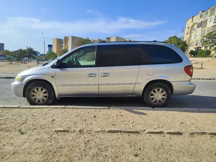 Chrysler Voyager 2004 года за 1 700 000 тг. в Актау – фото 2