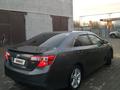 Toyota Camry 2013 года за 6 500 000 тг. в Актобе – фото 4