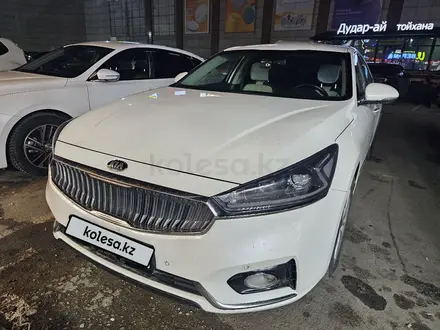 Kia K7 2018 года за 11 000 000 тг. в Астана