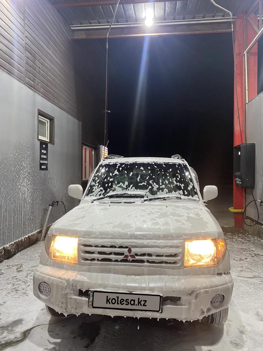 Mitsubishi Pajero iO 1999 г.