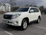Toyota Land Cruiser Prado 2015 года за 17 990 000 тг. в Алматы – фото 2
