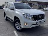 Toyota Land Cruiser Prado 2015 года за 17 990 000 тг. в Алматы – фото 5