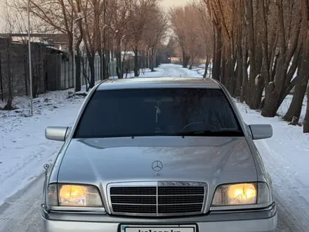 Mercedes-Benz C 220 1995 года за 3 200 000 тг. в Алматы