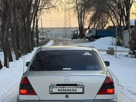 Mercedes-Benz C 220 1995 года за 3 200 000 тг. в Алматы – фото 6