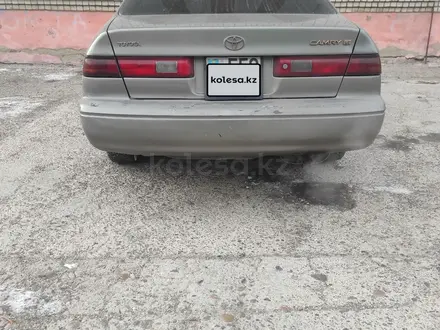 Toyota Camry 1998 года за 3 850 000 тг. в Семей – фото 4