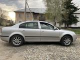 Skoda Superb 2003 годаүшін2 600 000 тг. в Алтай