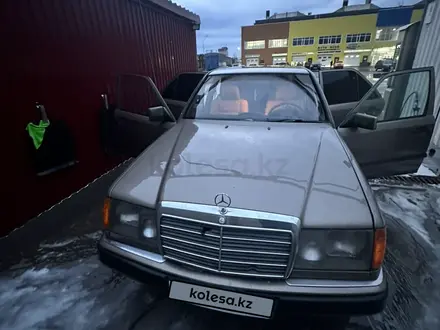 Mercedes-Benz E 300 1989 года за 2 000 000 тг. в Астана – фото 8