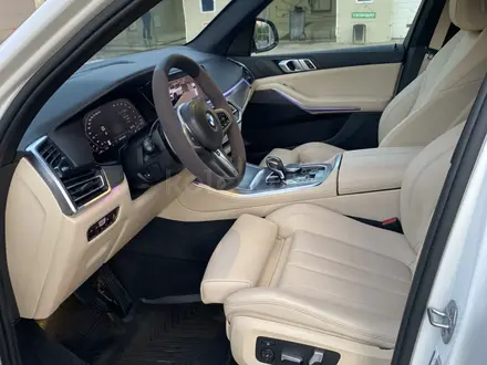 BMW X5 2019 года за 27 000 000 тг. в Алматы – фото 19