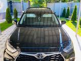 Toyota Highlander 2021 года за 25 000 000 тг. в Алматы