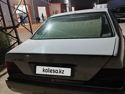 Mercedes-Benz S 300 1992 года за 3 000 000 тг. в Жезказган – фото 2