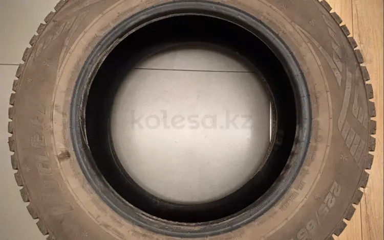 Комплект зимних шин Viatti 225/65/17 за 130 000 тг. в Астана
