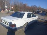 Mercedes-Benz E 260 1988 годаfor1 100 000 тг. в Жаркент – фото 3