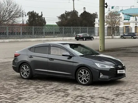 Hyundai Avante 2019 года за 8 600 000 тг. в Шымкент – фото 2