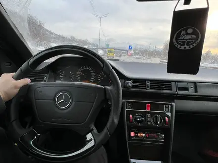 Mercedes-Benz E 500 1992 года за 6 500 000 тг. в Алматы – фото 5