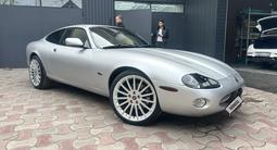 Jaguar XK 2002 года за 23 000 000 тг. в Астана – фото 2