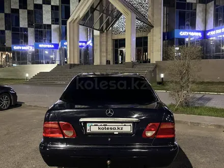 Mercedes-Benz E 230 1998 годаүшін2 200 000 тг. в Астана – фото 6