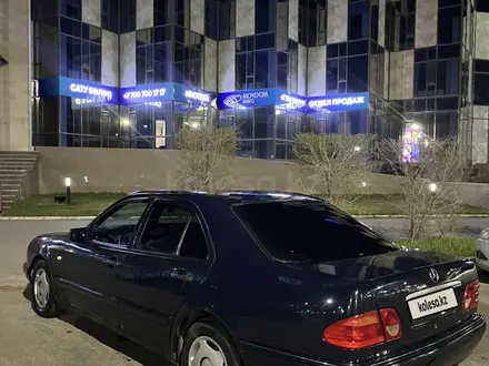 Mercedes-Benz E 230 1998 годаүшін2 200 000 тг. в Астана – фото 7