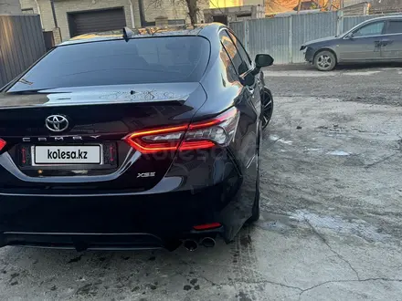 Toyota Camry 2018 года за 8 000 000 тг. в Актобе