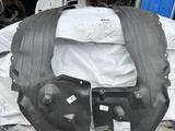 Подкрылок тойота хайлюкс 16 новая за 7 000 тг. в Алматы