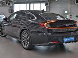 Hyundai Sonata 2022 годаүшін9 990 000 тг. в Алматы – фото 4