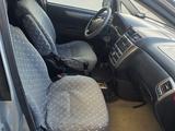 Toyota Avensis Verso 2005 годаүшін4 400 000 тг. в Атырау – фото 2