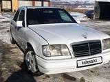 Mercedes-Benz E 320 1993 года за 1 800 000 тг. в Кордай – фото 2