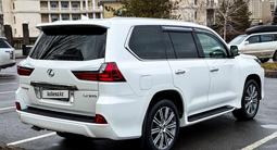 Lexus LX 570 2017 годаfor39 500 000 тг. в Астана – фото 4