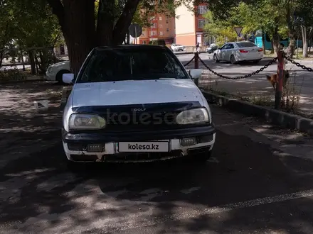 Volkswagen Golf 1994 года за 580 000 тг. в Караганда – фото 3