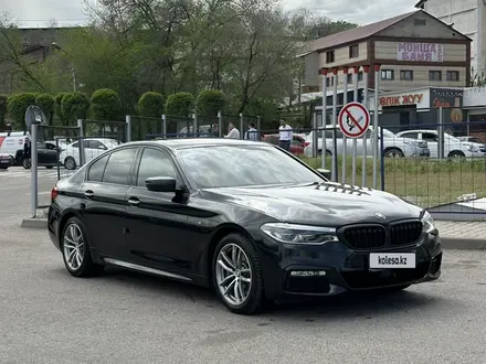 BMW 530 2017 года за 16 800 000 тг. в Алматы – фото 3