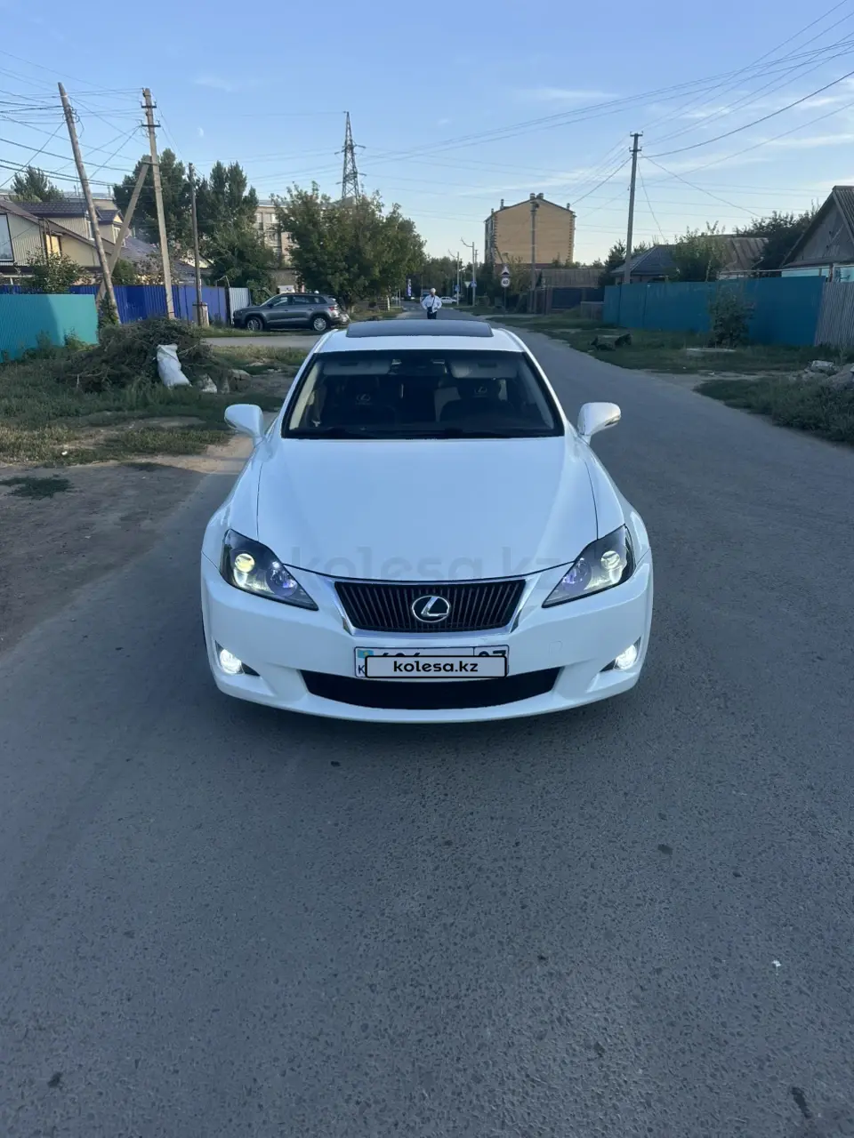 Lexus is-250, 2009
