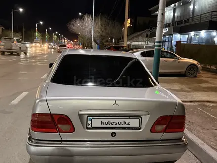 Mercedes-Benz E 280 1998 года за 3 200 000 тг. в Кызылорда