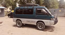 Mitsubishi Delica 1994 годаfor2 200 000 тг. в Алматы