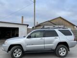 Toyota 4Runner 2004 годаүшін9 900 000 тг. в Караганда