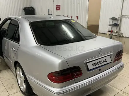 Mercedes-Benz E 280 2001 года за 5 000 000 тг. в Актау – фото 10