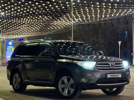 Toyota Highlander 2010 года за 11 000 000 тг. в Атырау – фото 3
