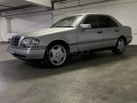 Mercedes-Benz C 280 1994 года за 4 000 000 тг. в Алматы