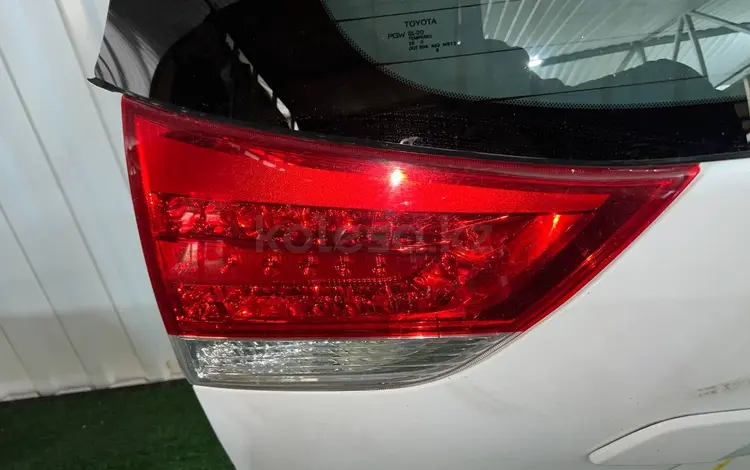 Задний стоп, фонарь в багажнике на Toyota Siennaүшін45 000 тг. в Алматы