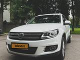 Volkswagen Tiguan 2016 года за 9 500 000 тг. в Алматы