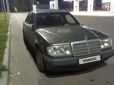 Mercedes-Benz E-Class, 1988
