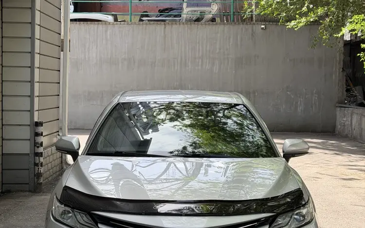 Toyota Camry 2019 года за 13 900 000 тг. в Алматы