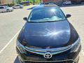 Toyota Camry 2018 года за 12 500 000 тг. в Актобе – фото 2