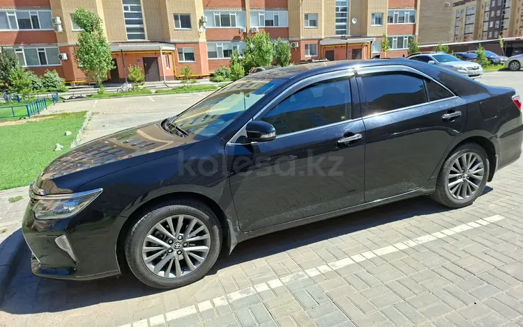 Toyota Camry 2018 года за 12 500 000 тг. в Актобе