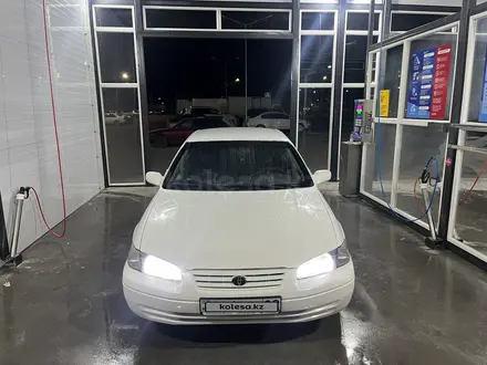 Toyota Camry 1998 года за 3 000 000 тг. в Талдыкорган – фото 12