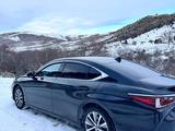 Lexus ES 250 2019 годаүшін18 500 000 тг. в Алматы – фото 3