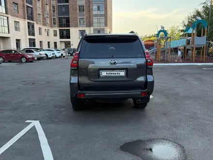 Toyota Land Cruiser Prado 2023 года за 28 000 000 тг. в Караганда – фото 2