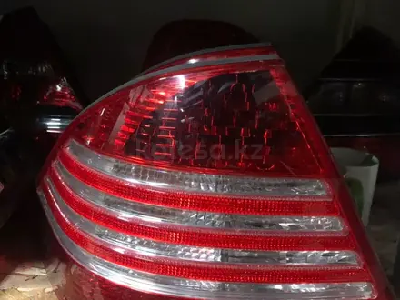 Задние фонари на w220 S class рестайлинг за 30 000 тг. в Алматы