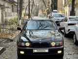 BMW 528 1996 года за 3 700 000 тг. в Алматы